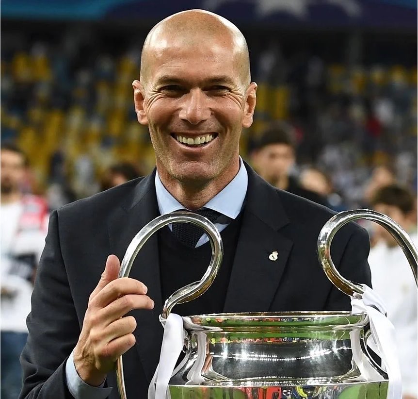 _BeFootball's tweet photo. 🚨🚨 ZIDANE 🇫🇷 : « J’AI REFUSÉ TOUTES LES OFFRES POUR L’ÉQUIPE DE FRANCE, C’EST LA SEULE CHOSE QUE JE VOULAIS FAIRE APRÈS MON EXPÉRIENCE AU REAL MADRID.

JE VAIS TOUT DONNER POUR QUE CETTE ÉQUIPE CONTINUE DE GAGNER, C’EST LA SEULE CHOSE QUI M’ANIME. » https://t.co/E6mZ3QZ9ao