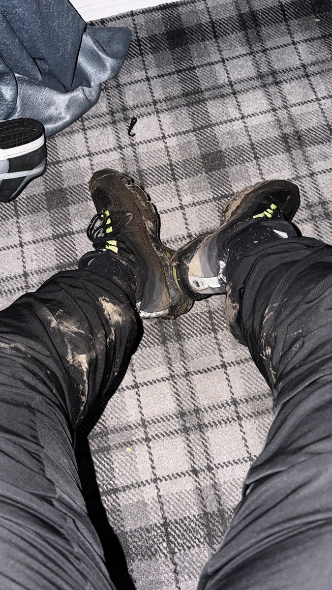 JamesFr20403495's tweet photo. Get cleaning 👅😈
#alphadom #scallymaster #master https://t.co/I38RV4HMMp