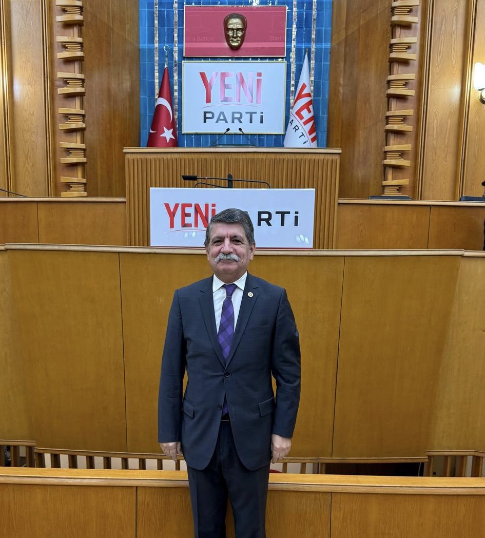 kanko_muhip's tweet photo. Yeni bir umut, yeni bir başlangıç, güçlü bir gelecek için çıktığımız bu yolda; adalet, demokrasi ve refahı hep birlikte inşa edeceğiz.

Türkiye için şimdi YENİ bir dönem başlıyor. https://t.co/e3pNTrsLeG