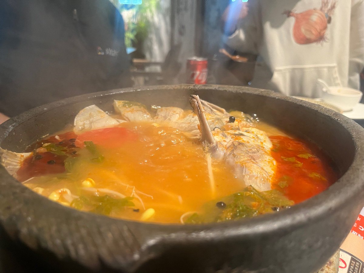kirusha_gg's tweet photo. Treat your taste buds to authentic Mexican chiles rellenos—roasted poblanos stuffed with melted Oaxaca cheese, drizzled with tangy tomato salsa, crispy on the edges, cozy and bold in every bite. #MexicanCuisine #Foodie https://t.co/1z1QIVQxbm