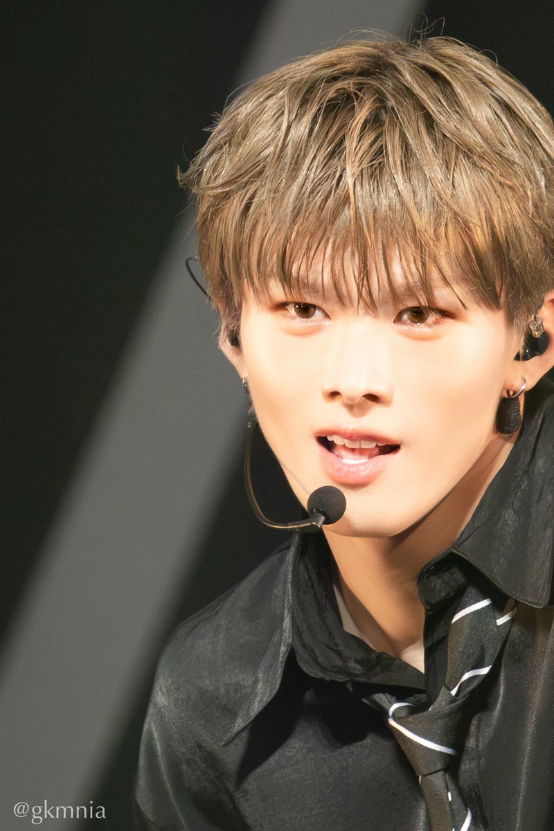 gkmnia's tweet photo. 260721
aoen ハジマリCOLOR 発売記念イベント for aoring

#aoen #京助 #KYOSUKE
#aoen_ハジマリCOLOR
#aoen_ファインダー席 https://t.co/PfepyvuPep