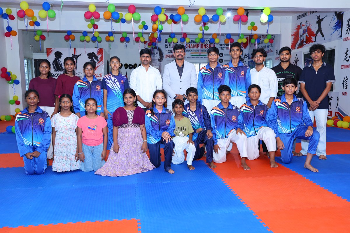HimamsaLee's tweet photo. One Dream. One Mission. Infinite Possibilities. 🔥

Proud to open the doors of our new True Fighters Martial Arts Academy in Ongole.

This is just the beginning. Thank you for your love and support! 🙏🥋

#TrueFightersMartialArtsAcademy #Ongole #Prakasam #MartialArts #Karate https://t.co/D0OBTiPXUC