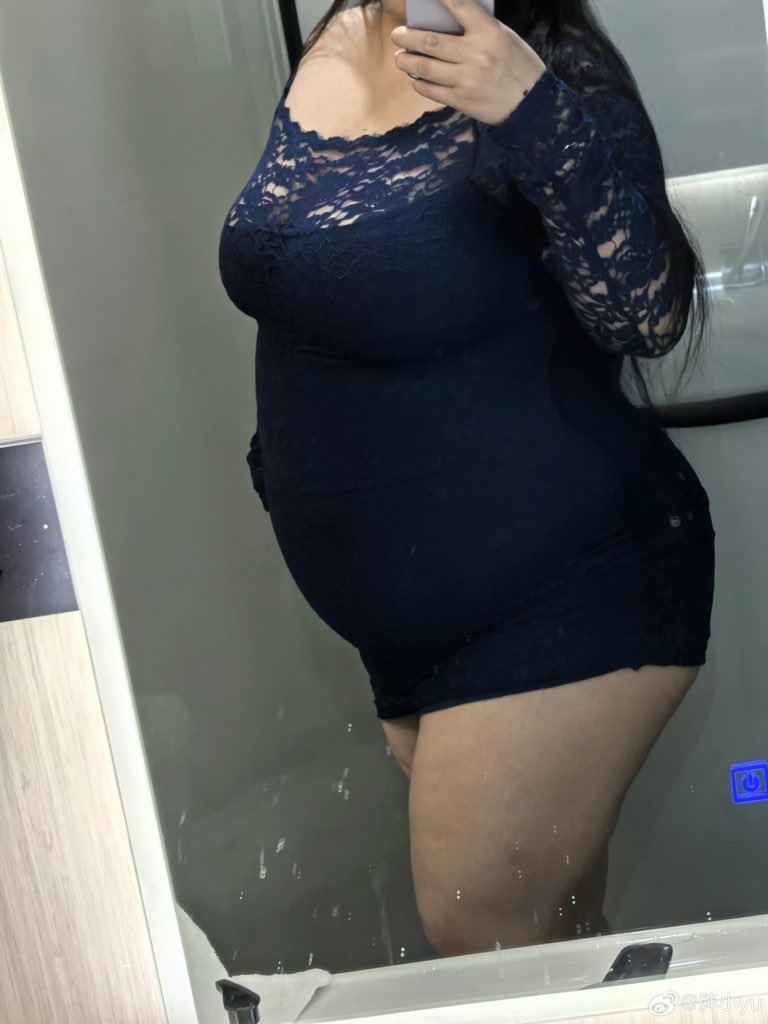 yingzaaai's tweet photo. 一身肥肉穿衣服出门真很恶心吗…#坦克 #重坦 #bbw #母猪 https://t.co/WVXuFG4McV