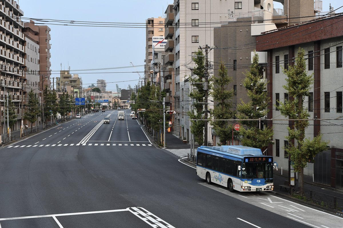 123notuji's tweet photo. S-3026(LJG-HU8JLGP):扇町線
直営BRCを記録しようの流れで記録。この3026、LED幕がss1/80までしか止まらないという、臨港にも数台いるはずれ個体を載っけてる為幕を止めるのは至難の業です。こちらも平日朝夕のみの稼働ながら固定があるので狙えば余裕で撮影ができます。 https://t.co/rIDnjx46vV