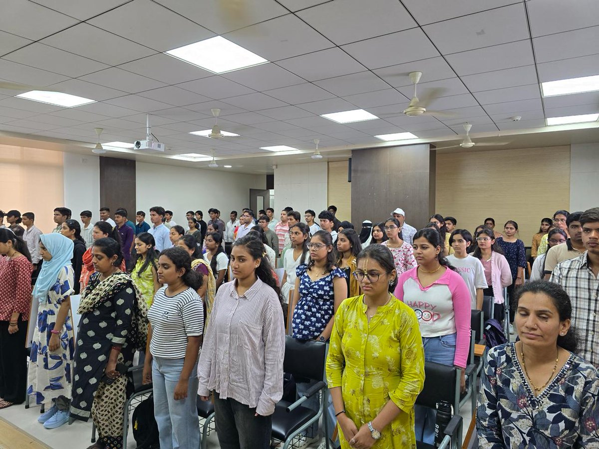MSTBlockchain's tweet photo. It was a privilege for the @MSTBlockchain team to be part of the First-Year Induction Program for the https://t.co/nZgeowv3tw. in Blockchain Technology at @SPPUUpdates.

Our team was felicitated by the university and conducted a career guidance session, sharing insights into blockchain, Web3, and the opportunities shaping the future of the industry.

Thank you, SPPU, for the warm welcome. We look forward to empowering the next generation of blockchain professionals.

#MSTBlockchain #SPPU #BlockchainTechnology #BlockchainEducation #Web3 #CareerGuidance