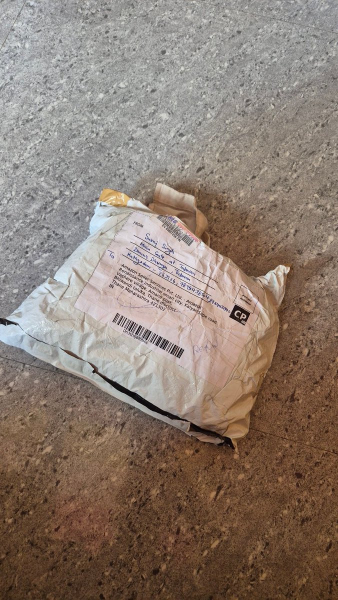 starsuraj's tweet photo. @amazonIN @IndiaPostOffice @jagograhakjago  Sir my amzon order No 40527156073909140 dtd 08/07/ 26, I returned it through india post by EV898072567IN on 16 Jul 26,was undelivrd and returned back 2 me but  packet seal was broken and there was a mopping cloth in it . Plz do needfull https://t.co/rJTgJPGmzl