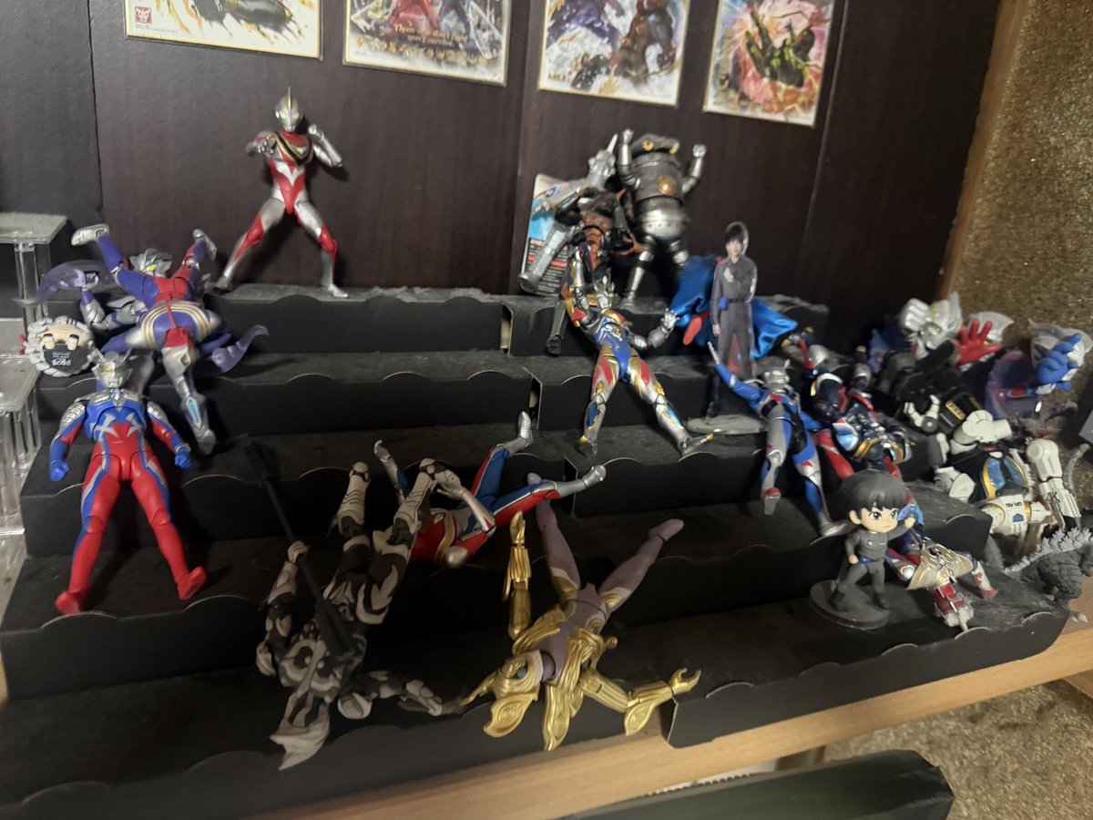 zio_02arm's tweet photo. 家族から送られてきた家のアーツ達…
地震、本当に嫌ね… https://t.co/JvwW8vzs08