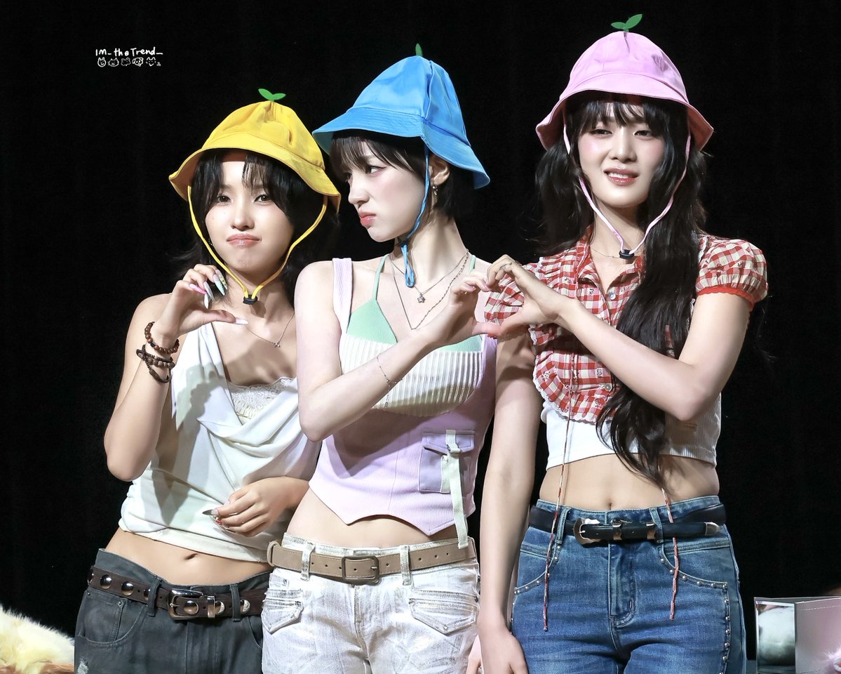 IM_theTrend_'s tweet photo. 20260725 AM fansign 
귀요미들🥰💗&amp; 고양이들😽🐾

#아이들 #idle
#MIYEON #미연 #MINNIE #민니 
#SOYEON #소연 #YUQI #우기 #SHUHUA #슈화 https://t.co/4S3IFV7bVG