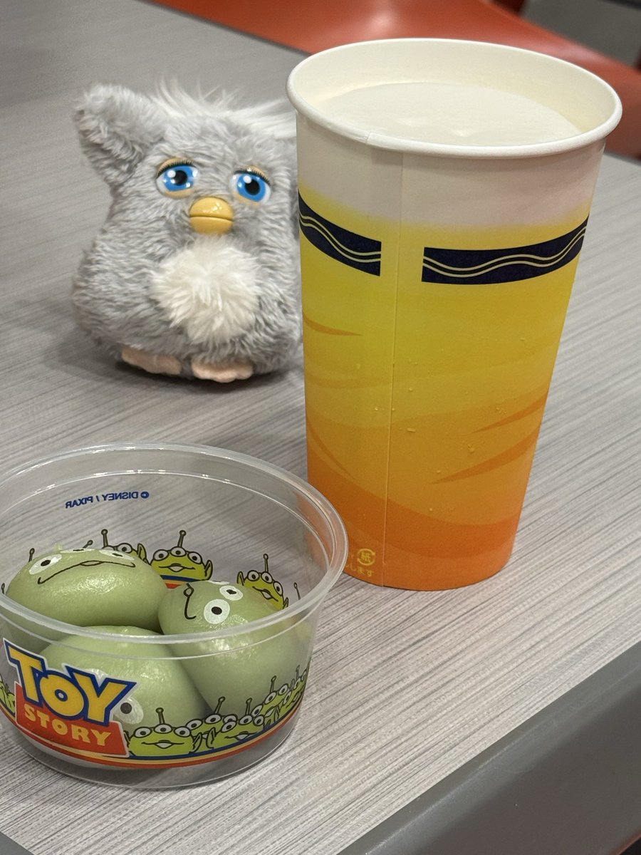 mochimo1022's tweet photo. 🍻 https://t.co/XwrHtK509e