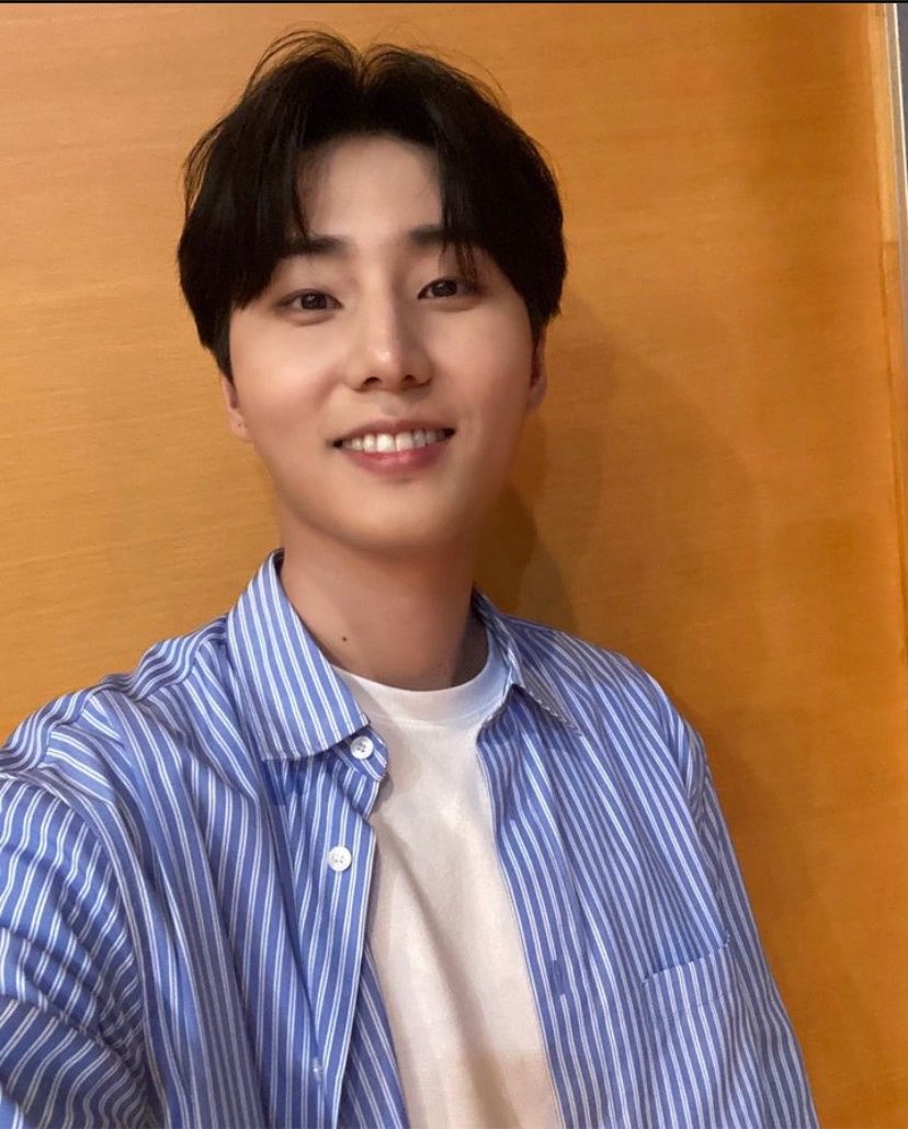 ouryoungk's tweet photo. Young K and his favorite Undertones Shirt is back after several years 🥺❤️ https://t.co/MohFsxQJ9O