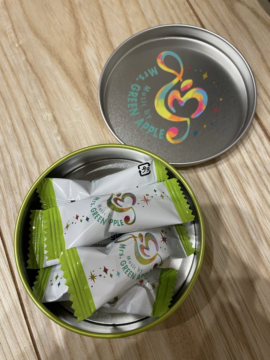 mana_jams's tweet photo. 戦利品、ゲット👍🍏
かわええ〜🥰し、おいし〜🍬😋 https://t.co/kRdE7W5jj4