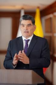 MarxCarl7's tweet photo. Se hicieron los guevones, mientras el gobierno petrista saqueaba a Colombia, son cómplices!! https://t.co/S8KKYqcQ6w