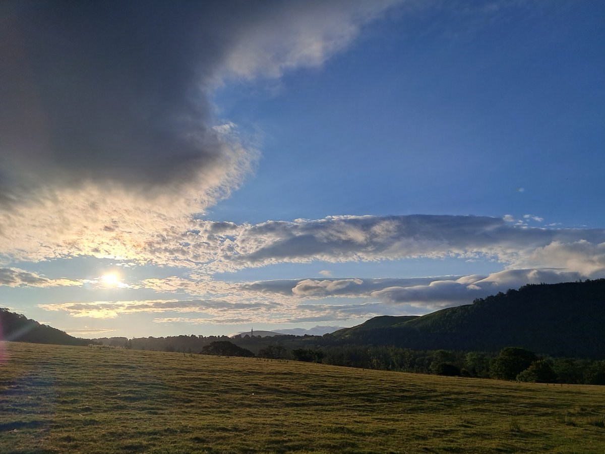 LinnettHill's tweet photo. Almost there... Week 4 ✔️
28 days of running 2+ miles every day for the month 🏃♀️
It's been mainly a cloudy but thankfully dry week ⛅️ so still no running in the rain!
Just 3 more days to go... #Derwentwater #Keswick #LakeDistrict #selfcateringaccommodation #cancerresearchuk https://t.co/U3XYxcVN4T