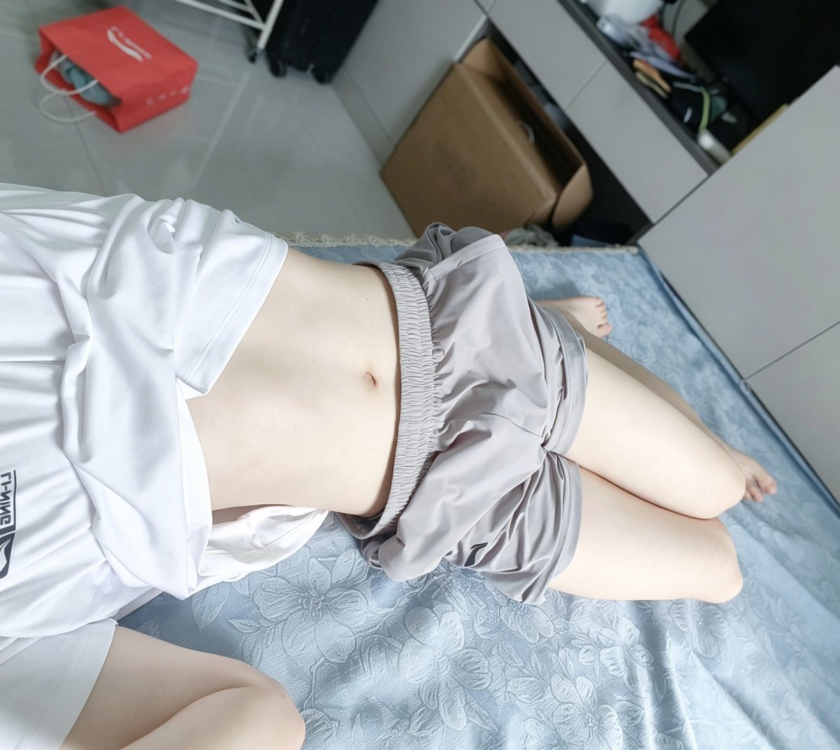 烟江念 tweet media