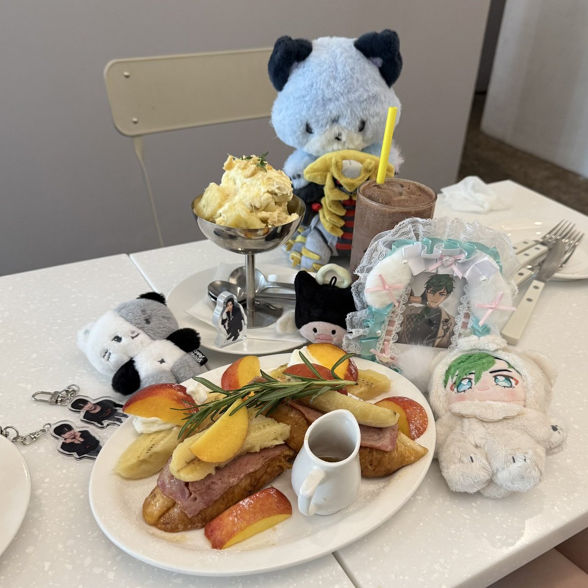 0100000y's tweet photo. 여자모임 https://t.co/skOm9fAXSa