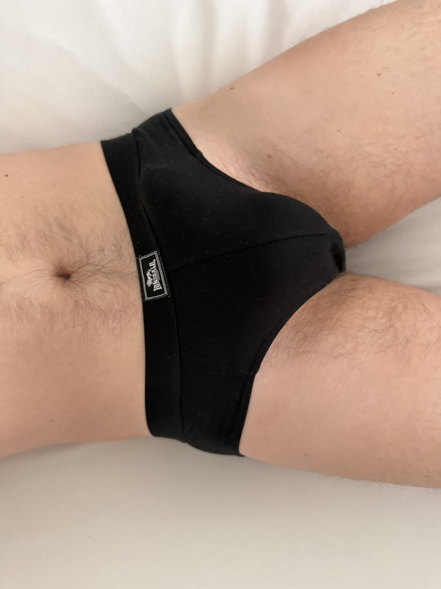poleinbriefs's tweet photo. I slept very well today https://t.co/d4Zcg329dW