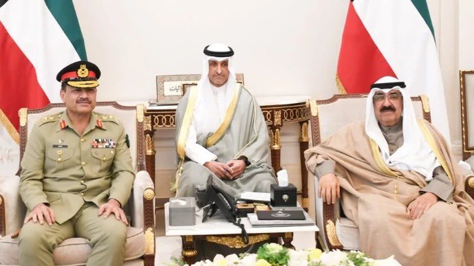 SenDrAbdulKarim's tweet photo. پاکستان اور کویت کے درمیان دفاعی معاہدہ خوش آئند پیش رفت ہے۔ یہ معاہدہ دونوں برادر اسلامی ممالک کے تعلقات اور خطے کے امن و استحکام کے لیے مثبت قدم ہے۔ اللہ تعالیٰ دونوں ممالک کو ترقی، امن اور سلامتی عطا فرمائے۔ آمین۔

#PakistanKuwait
#PakistanKuwaitRelations
#DefenseAgreement
#DefenceCooperation
#Pakistan
#Kuwait
#BrotherlyNations