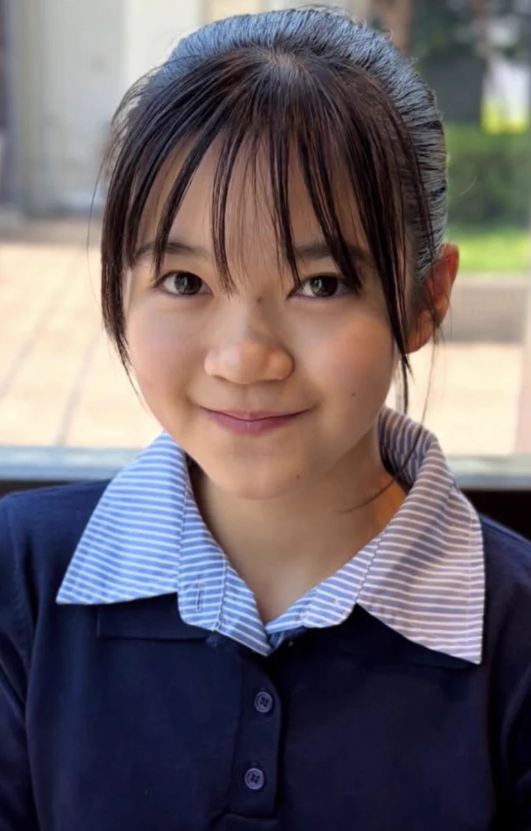 香 月 萌