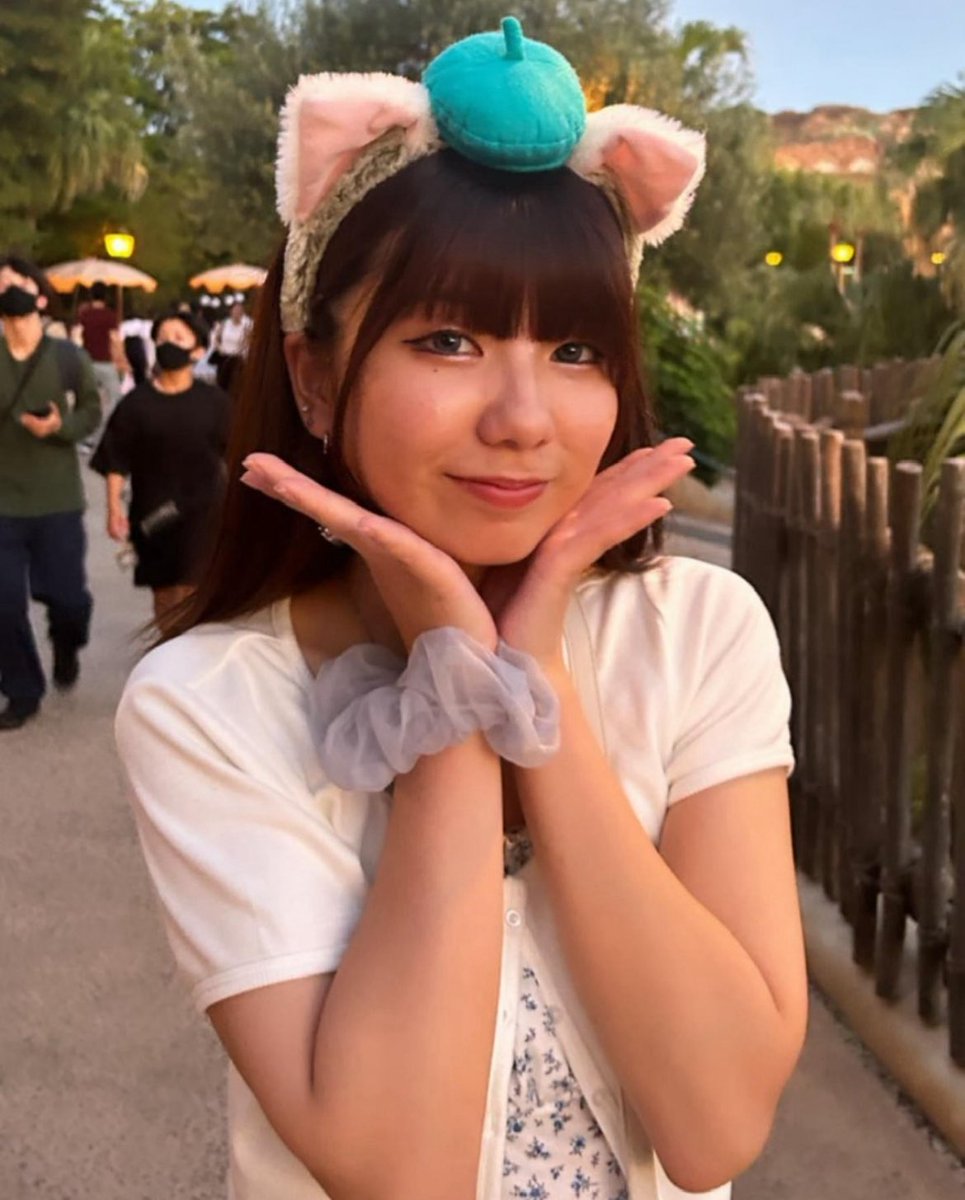 a7ml1t's tweet photo. ひなたちゃん21さい
今年2回目
#オナペ　#おなぺ　#顔抜き https://t.co/566QLx7AfU
