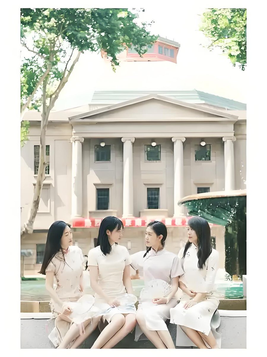JaneneMayoerimd's tweet photo. 毕业的风穿过梧桐叶，把青春的片段揉成了可带走的星光，下次见要带着各自的光亮呀～， https://t.co/xW11ev1Onz