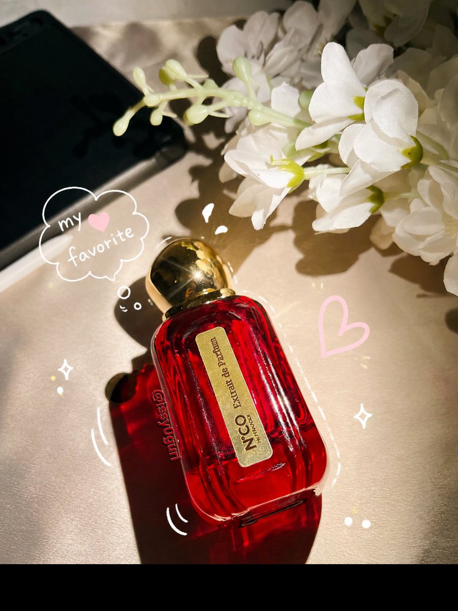 issy0gurl12's tweet photo. Kadang nemu barang bagus itu emang nggak sengaja. Iseng coba produk ini karena harganya ramah di kantong, eh ternyata hasilnya di luar ekspektasi 🤍✨

And yapp aromanya enak banget  fresh dan elegan gitu. Wanginya nyebar cukup jauh kyk sekitar 3 meter masih bisa kecium loh.. https://t.co/SUwSLUKisI