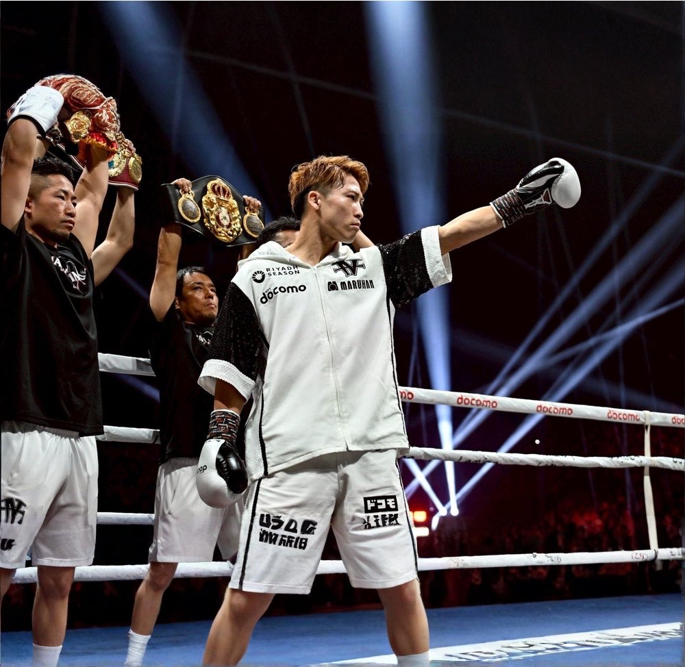 kinginbets's tweet photo. The best 2 resumes in Boxing nowadays: https://t.co/lGsv1RJVyq