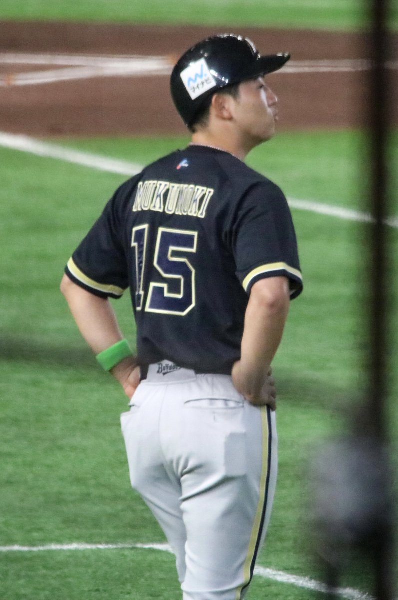 nrcegn's tweet photo. オールスター名物、コーチャーさせられる投手
#椋木蓮 #エスピノーザ #Bs2026 
#マイナビオールスターゲーム2026 https://t.co/kN9EFBeaOS