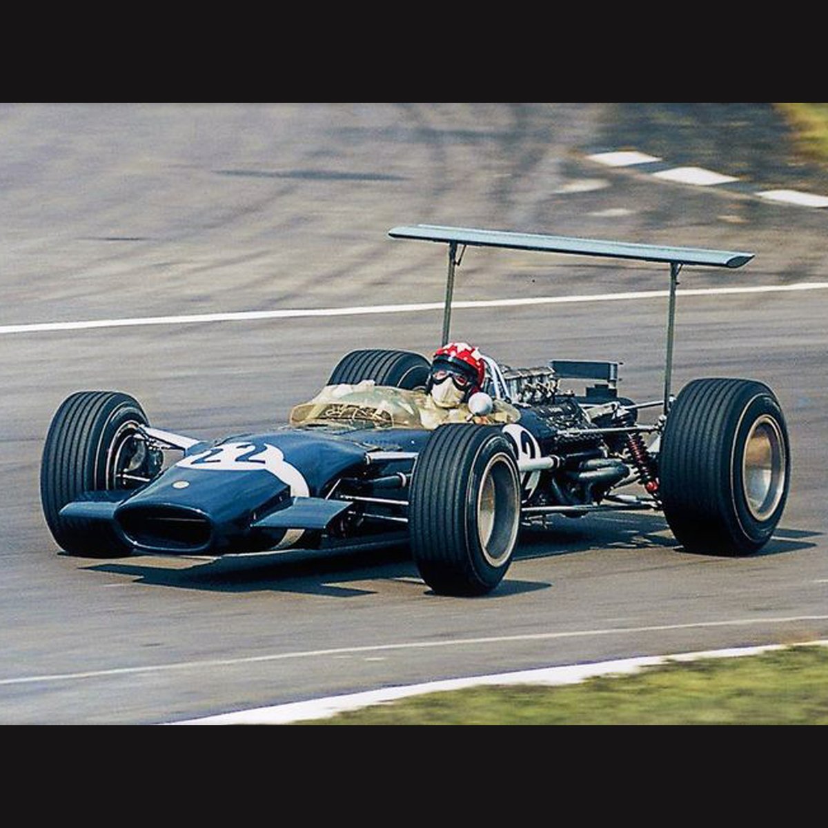 theracingcolors's tweet photo. 100_designs_made_motorsport_great
#46 “Scottish Blue”
The Rob Walker Racing Team was the most successful private team in F1 history.
©texto: Jorge Gil Cerracín @georj_igl ©fotos: @georj_igl y de sus autores
@thecolorsofspeed @f1 @automobileclubmonaco #GrandPrixMonacoHistorique https://t.co/9wVXrpwP2T