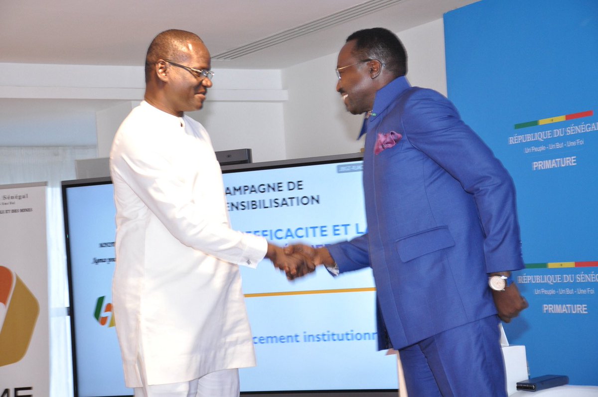Mepsenegal's tweet photo. Le Ministre de l’Énergie et du Pétrole, Dr El Hadji Abdourahmane DIOUF, a lancé ce lundi 27 juillet la campagne nationale de communication sur l’efficacité et la sobriété énergétique, marquée par le lancement du jingle « Yakhanal Énergie ».
#MEP #AEME #Sénégal2050 https://t.co/PK2uJsgeNO