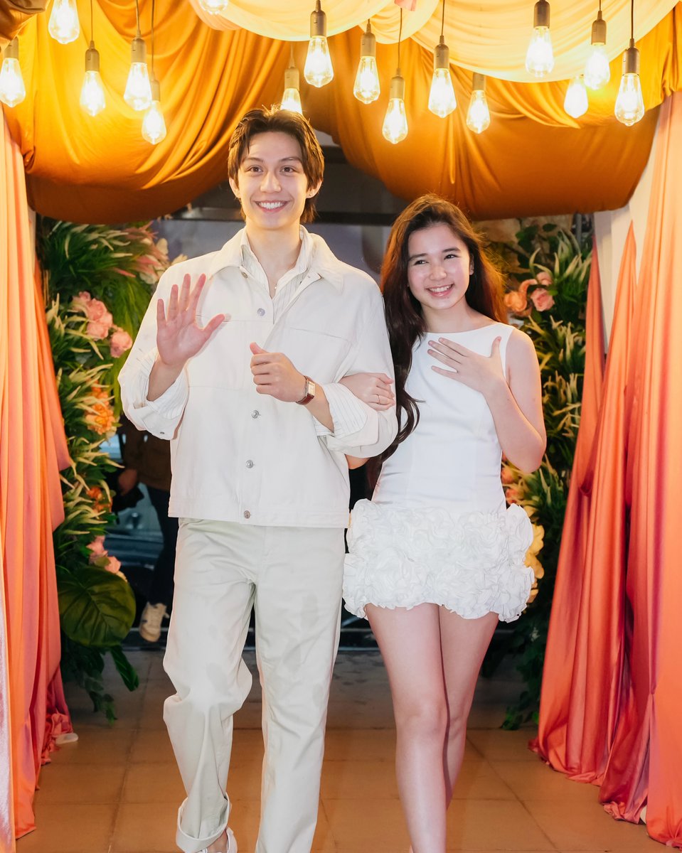 gmanetwork's tweet photo. “OUR OWN WORLD” 🫶🏼

LOOK: Kapuso star #SofiaPablo just shared some adorable photos of her and #InigoJose from their recent fan meet!

📸: Sofia Pablo / Instagram https://t.co/pcb0jk9MtD