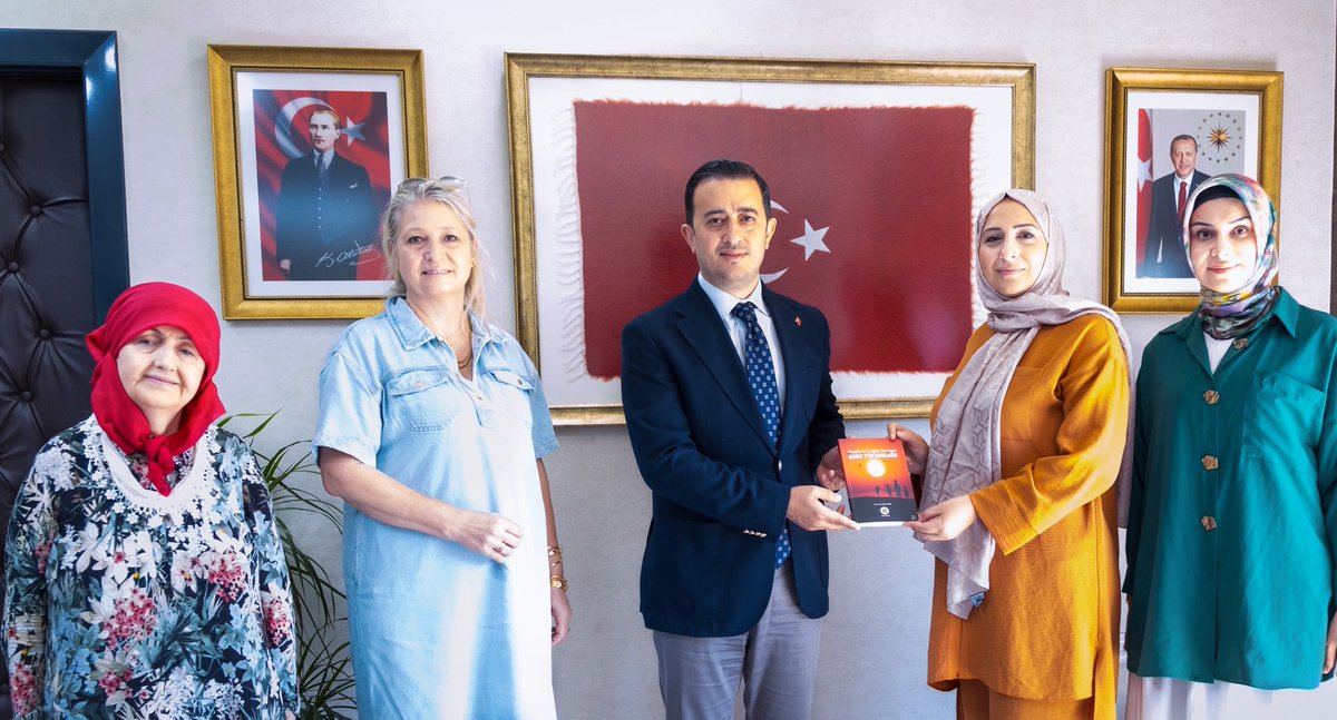 mersin_ism's tweet photo. Mehir Aile Platformu Mersin İl Temsilcisi Sayın Neriman Öztoprak ve Yönetim Kurulu Üyeleri, İl Sağlık Müdürümüz Uzm. Dr. Mustafa Ekici’ye nezaket ziyaretinde bulundular.

Nazik ziyaretleri için kendilerine teşekkür ederiz. https://t.co/X57zzoO8Ru