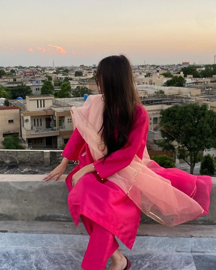Queen53344's tweet photo. السلام علیکم! 🌸

زندگی میں خوش رہنے کا راز یہ نہیں کہ ہر چیز ہماری مرضی کے مطابق ہو، بلکہ یہ ہے کہ ہم ہر حال میں شکر ادا کرنا سیکھ لیں۔ شکر گزار دل ہمیشہ سکون پاتا ہے۔

اللہ تعالیٰ آپ سب کو خوشیاں، صحت اور آسانیاں عطا فرمائے۔ آمین۔ 🤲 https://t.co/v4dL7KiGSZ