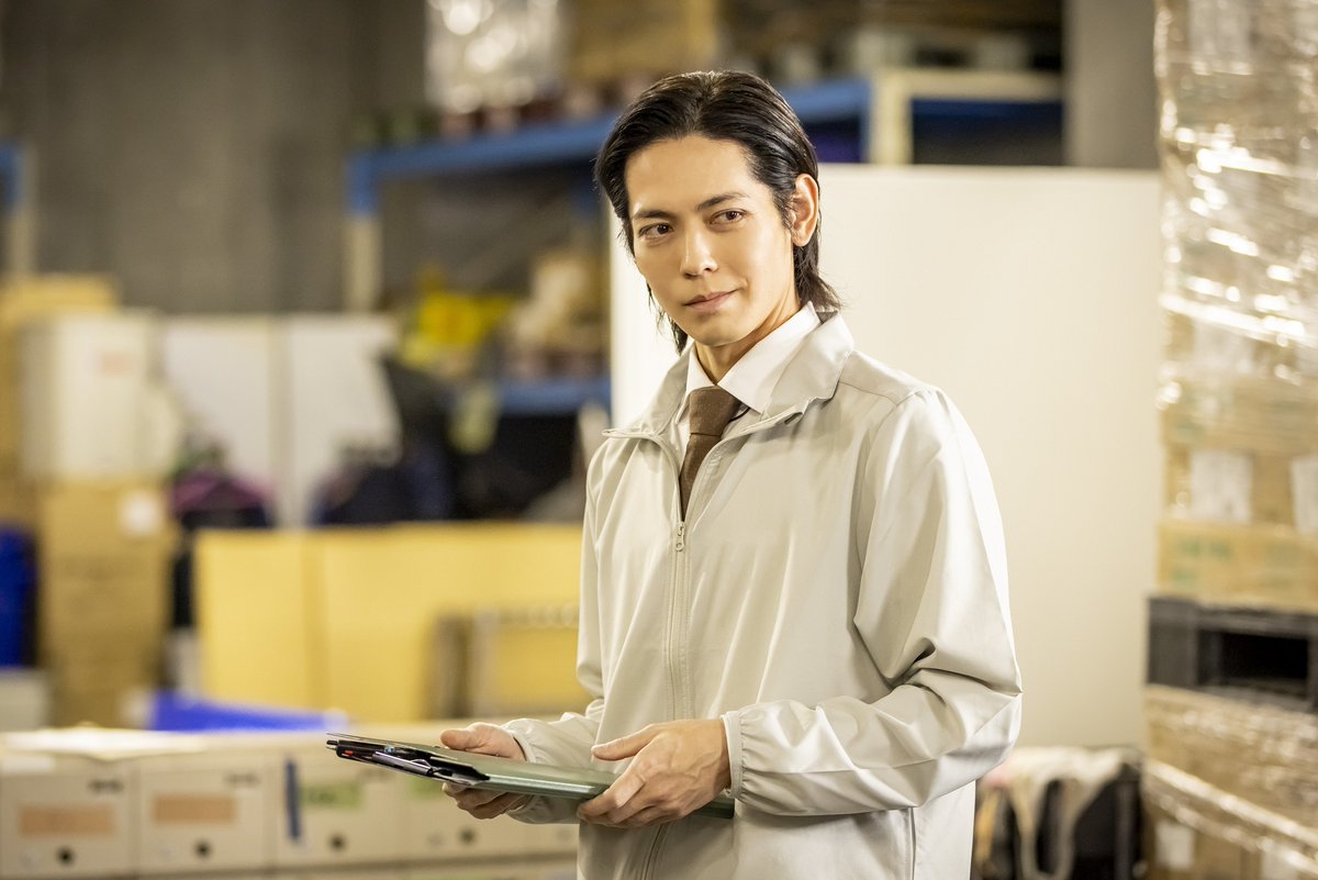 oricon's tweet photo. 横山裕主演ドラマ
『今夜もシリアルキラーと待ち合わせ』

謎多き男・鰐淵役
猪塚健太からコメント到着💬

大変な場面でも涼しい顔の横山は
✍️「想像していた磯貝そのもの」
https://t.co/PwvdTwwhbD https://t.co/rq4oL2eAA1