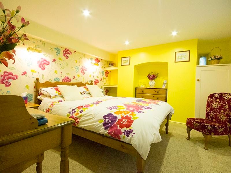 TheBBDirectory's tweet photo. Discover Plas Y Bwlch, Llangurig near Llanidloes in Powys!
Plas Y Bwlch offers a 4-star bed and breakfast stay in a Georgian-style farmhouse surrounded by the Upper Wye Valley.
https://t.co/0He0Y6ZB10
#PlasYBwlch #Llangurig #Llanidloes #Powys #UpperWyeValley #BedAndBreakfast https://t.co/96f7tkYqiX
