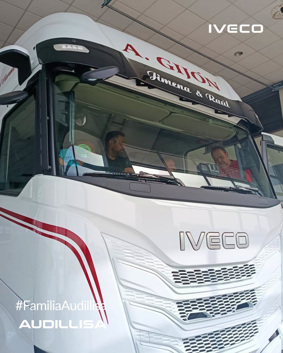 Audillisa's tweet photo. Ampliamos la familia Audillisa!💥

El otro día se hizo entrega de 𝟯 de 𝟏𝟐 𝐮𝐧𝐢𝐝𝐚𝐝𝐞𝐬 𝐈𝐕𝐄𝐂𝐎 que tienen a 𝐀𝐧𝐭𝐨𝐧𝐢𝐨 𝐆𝐢𝐣𝐨́𝐧 𝐒.𝐋.

¡Gracias por confiar en Audillisa!💙

#FamiliaAudillisa #Entrega #IVECOEspaña https://t.co/V5ClyYldV0