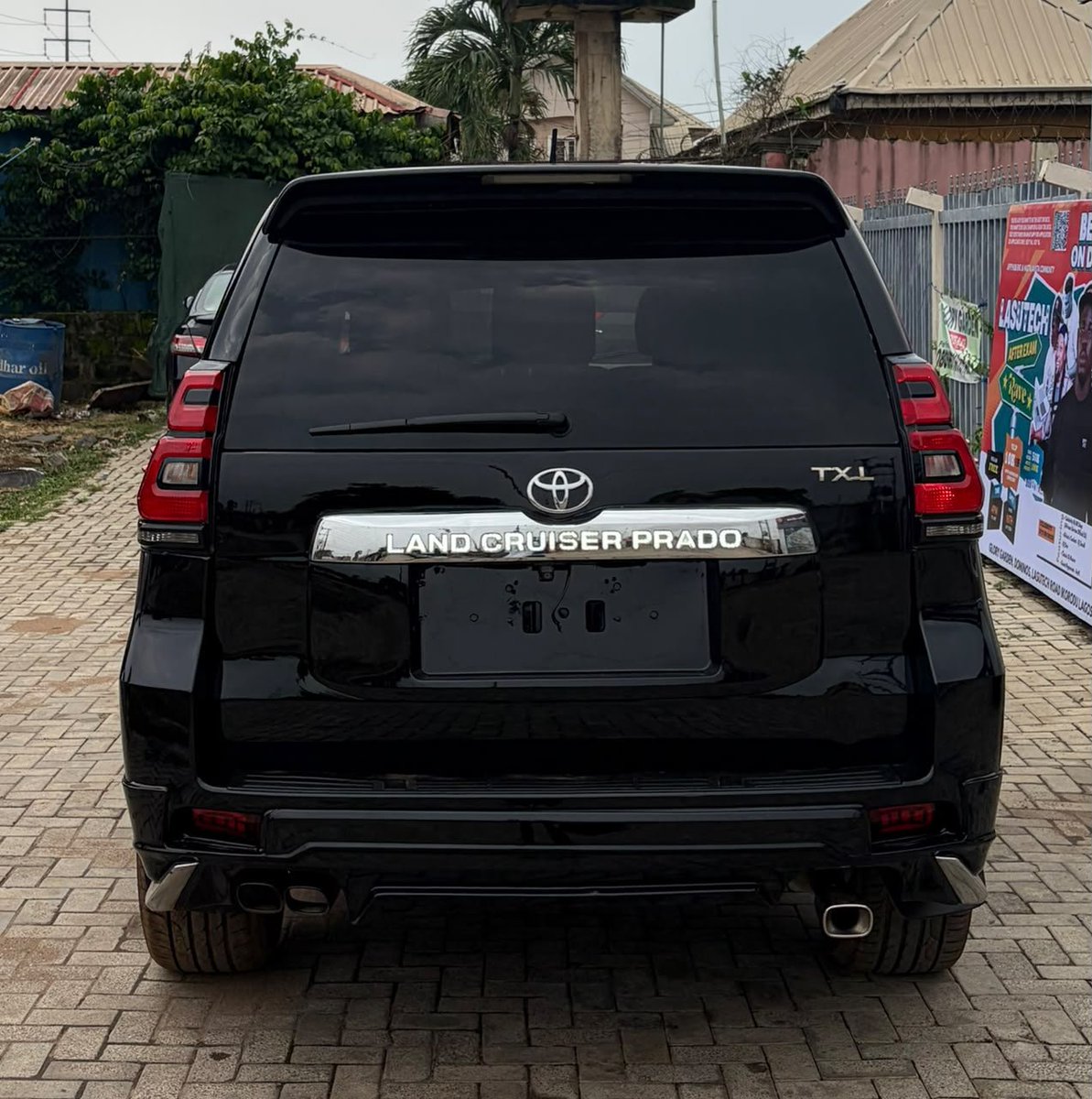 Debargainer's tweet photo. LEXUS GX 460 [UPGRADED]

USED NOT REGISTERED 

PRICE @#14,000,000 https://t.co/9HPQGayerl