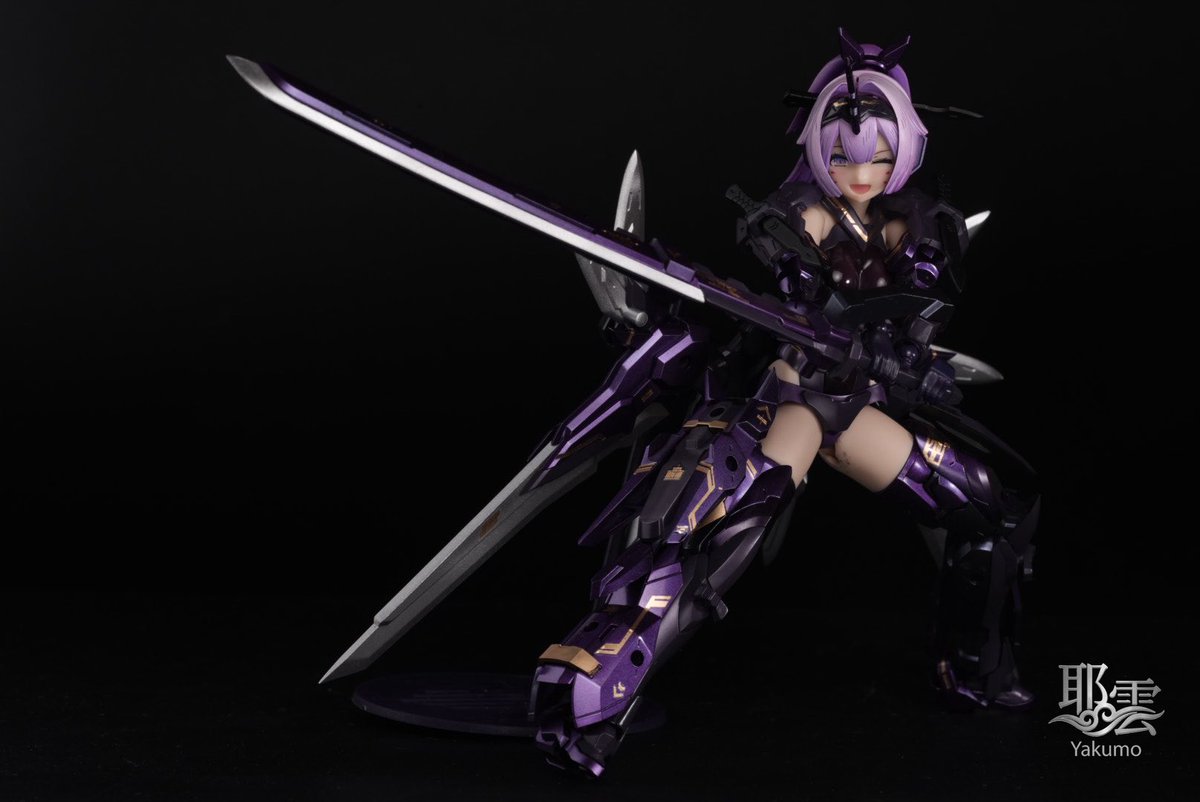 fj8kumo's tweet photo. #メガミデバイス
朱羅 弓兵 絆 影衣 フルパッケージ 完成しました。
枢 影衣の武装パーツも使っての侍モードです。

大刀と大弓、とくとご覧あれ! https://t.co/IAQKiVdczg