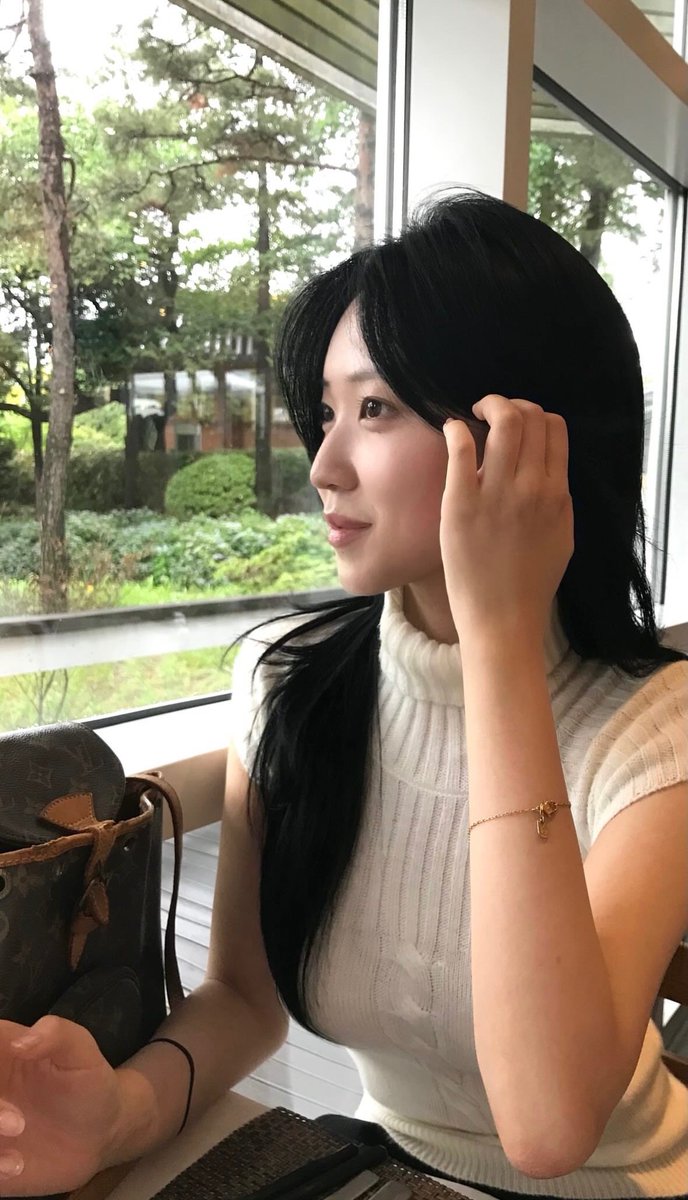 leeso917's tweet photo. 09 이서현 https://t.co/F3cTegChej