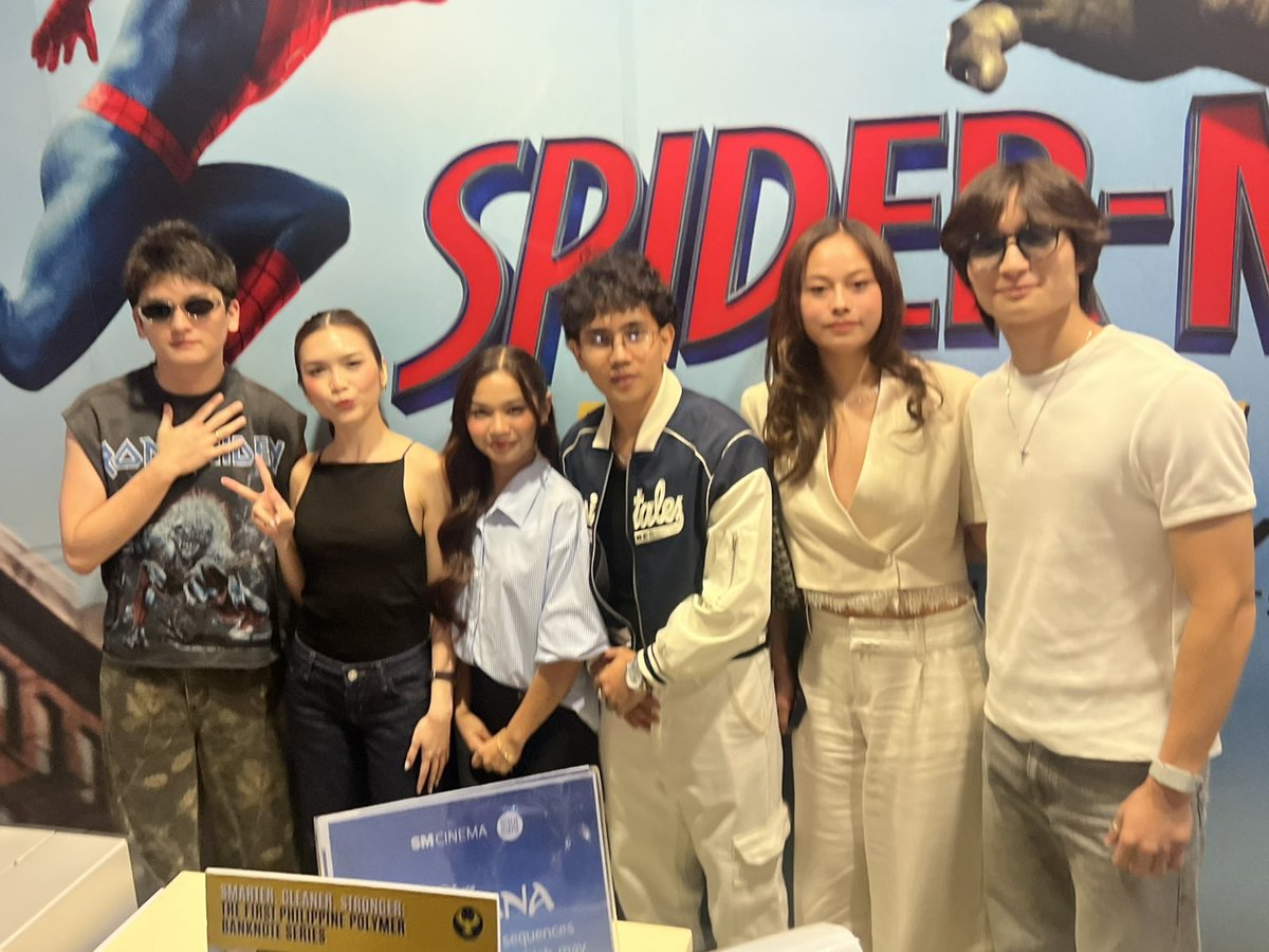 mjfelipe's tweet photo. LOOK: Francine Diaz, Seth Fedelin together with Kolette Madelo, Binsoy, Joaquin Arce and Lella Ford graced and led the ticket selling of the upcoming Star Magic All Star Games at SM Megamall earlier today. 

📸 Joseph Lena/ABS-CBN News https://t.co/GJDl2JkvYS