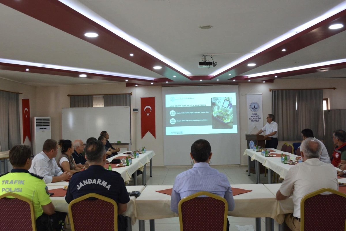 Kaymakamsoma's tweet photo. Halk Eğitimi Planlama ve İş Birliği Toplantısı Gerçekleştirildi

👉👉 https://t.co/Xpz1kY0ZVi https://t.co/RzLM4WsT9a