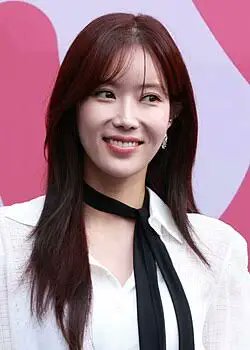 justasiamhere's tweet photo. I see what you're saying but I raise you her, IM SOO HYANG. 

And the thing is I love her so much but her choices of scripts vexes me so much https://t.co/MAfS4s0UJ8
