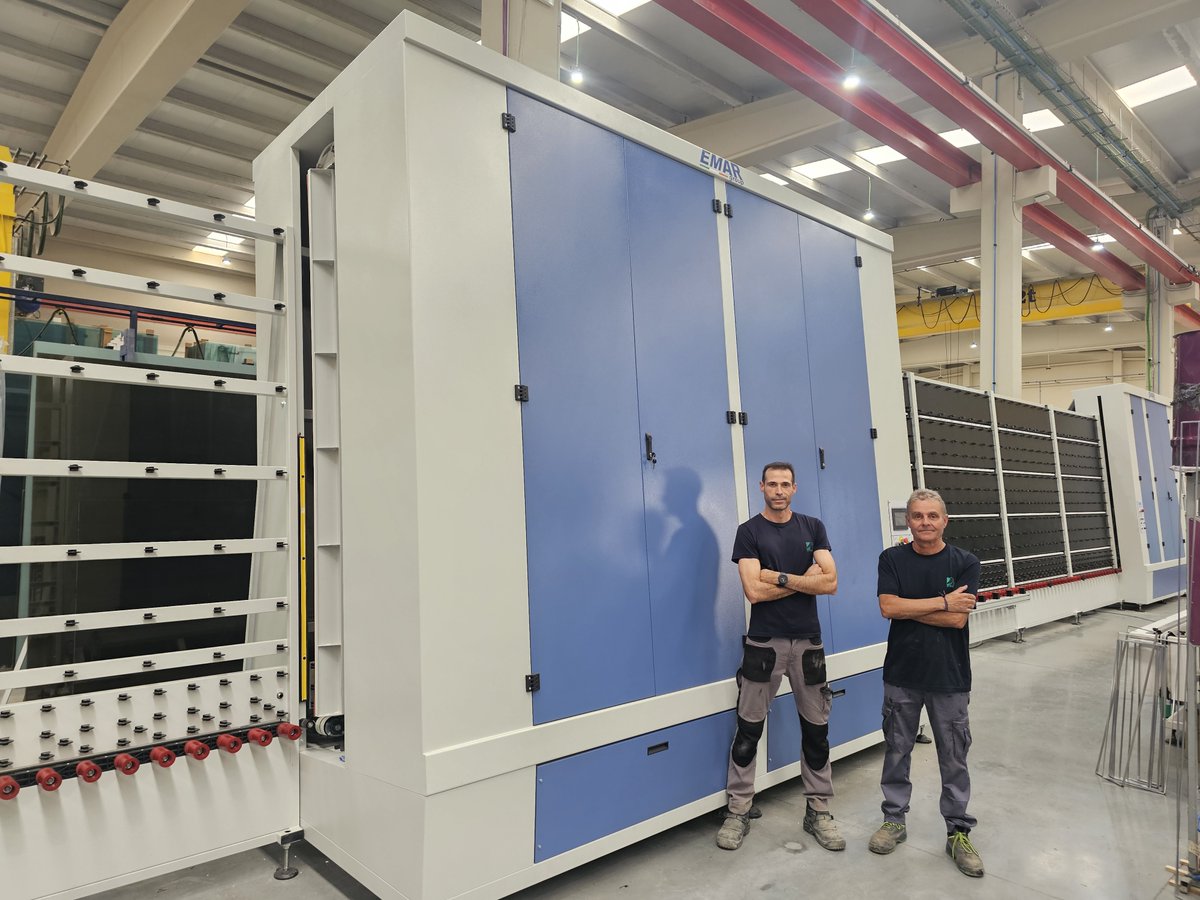 suvisur's tweet photo. Nueva #instalación de maquinaria para el #vidrio en Mollina, municipio de  Antequera.
Línea de Doble Acristalamiento con prensa plana y carga de gas en automático, Aristadora vertical y una Selladora automática 

¿ Necesitas más información?

+34 953 602 064
info@suvisur.com https://t.co/u3mjOBXJ0r