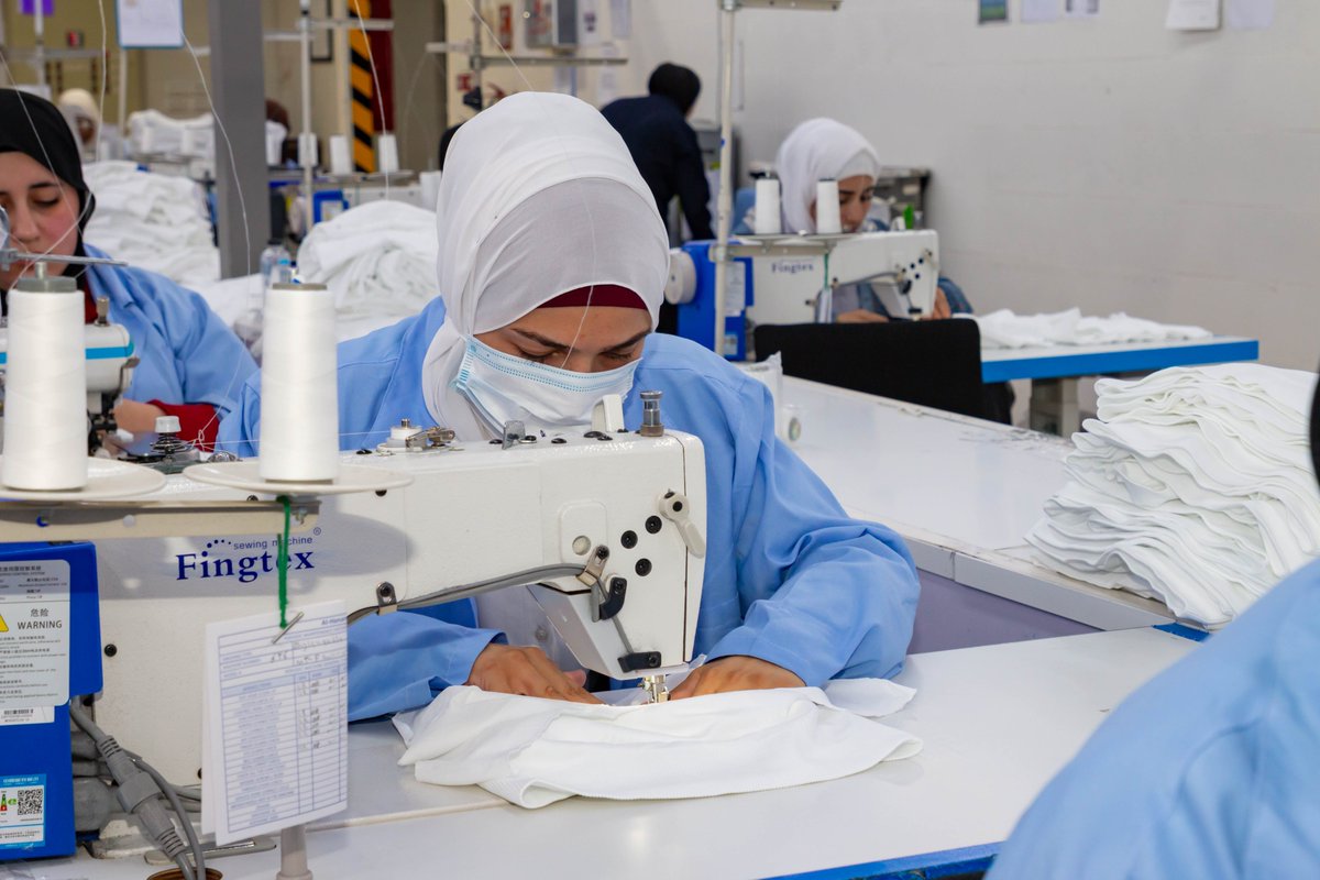 LeadersOrg's tweet photo. ✨ From determination to employment through the Skills4Work II project: Salam Hazaymeh’s journey shows how skills, opportunities, and support can open doors to success.

Discover her inspiring story:
https://t.co/riVmaA7Zn3 https://t.co/oyaJNOQ4vo