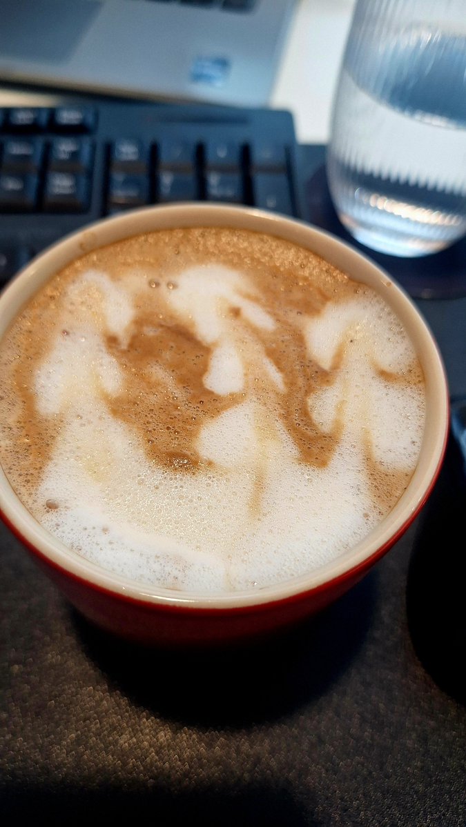 MissHotPot's tweet photo. Look at what I did #coffeeart https://t.co/GMXyQ2i1sh
