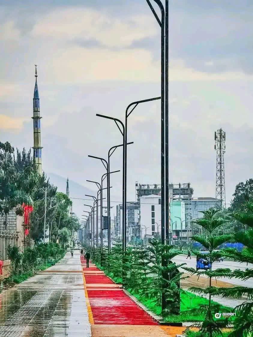 Kimuzi_'s tweet photo. This is Jijiga in Ethiopia??

Ethiopia is making slow gradual but sure strides. https://t.co/JefuesT7Mk