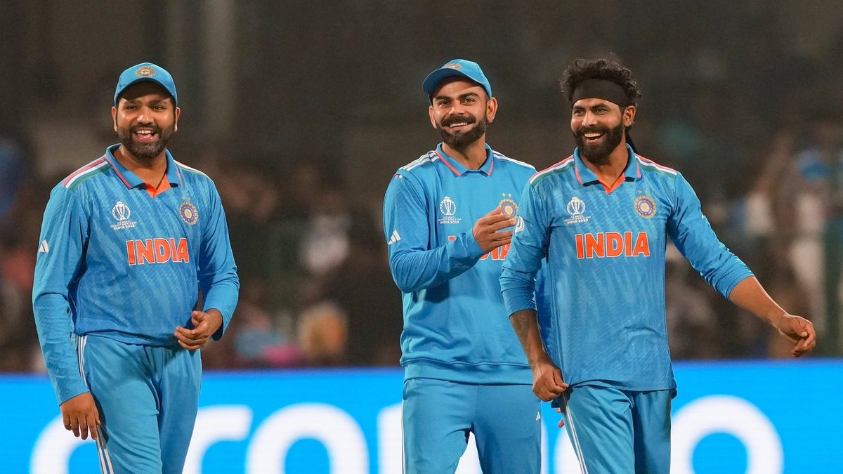 Cricketpaglu45's tweet photo. 🚨 BREAKING NEWS 🚨

Rohit Sharma, Virat Kohli &amp; Ravindra Jadeja are all set to continue until the 2027 ODI World Cup. https://t.co/3dh99fqx1Y