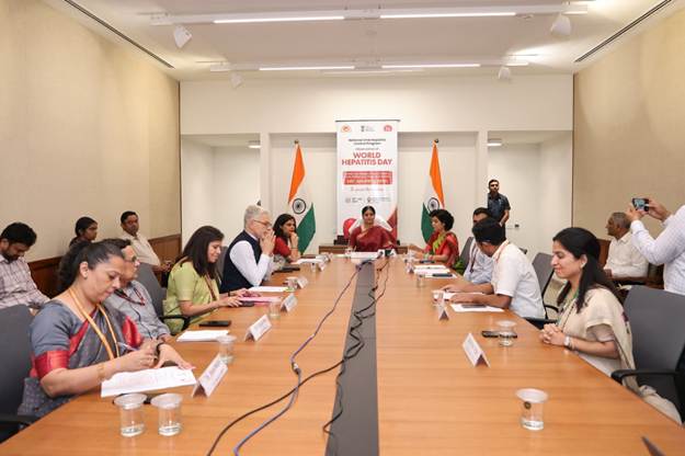 PIB_India's tweet photo. Union Health Ministry observes World Hepatitis Day 2026; marks eight years of National Viral Hepatitis Control Programme (NVHCP)

▶️Union MoS for Health and Family Welfare Anupriya Patel calls for a Hepatitis-Mukt Bharat; urges collective action by Government, States and stakeholders to eliminate viral hepatitis as a public health threat by 2030

▶️India among the few countries providing free-of-cost treatment for Hepatitis C and management of Hepatitis B; access and affordability of services strengthened: Union MoS for Health and Family Welfare

▶️“Hepatitis B birth-dose coverage crosses 92%; States should ensure 100% Hepatitis B screening of pregnant women and strengthen awareness on Hepatitis B and Hepatitis C”

▶️Over 21 crore beneficiaries screened, over 6 lakh patients treated, 1,153 treatment centres established and 7.64 crore pregnant women screened under NVHCP: Union Health Secretary

Read here: https://t.co/NS4rJ94MOi

@MoHFW_INDIA
