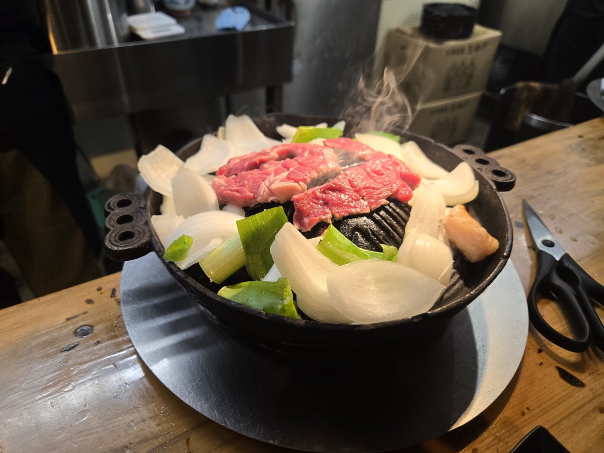 nosea39's tweet photo. 北海道旅行に行ってきた✈
海鮮もラーメンもジンギスカンも全てが美味かった😋
今回は札幌、小樽だったから、次は函館かなぁ https://t.co/ZImp8yutuu