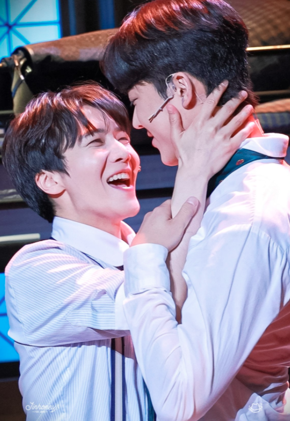 AboutMusicYT's tweet photo. PENTAGON's Jinho and Kim Suho in Bare The Musical, last year. https://t.co/Tirf409rOb