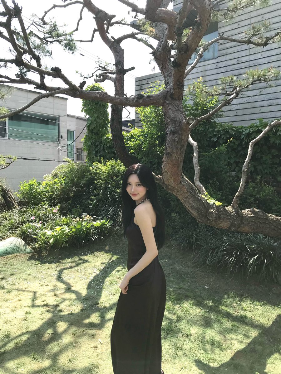 ivepics_'s tweet photo. gaeul instagram update https://t.co/csE9aZb0dn